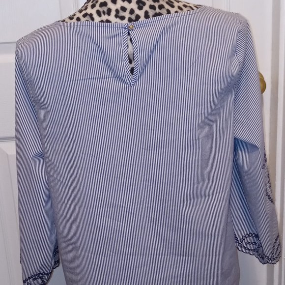 Liz clairbone blouse size small - Picture 3 of 11